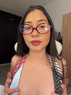 Sweetnaughtygirl  online show from May 31, 12:08 am