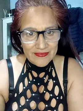 Snapshot of Edged_Hot69 chatting on October 28, 3:21 am Edged Hot69 online show from October 28, 3:21 am