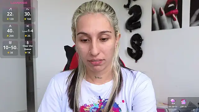 Snapshot of tammyandrade_ chatting on October 27, 7:29 pm tammyandrade online show from October 27, 7:29 pm