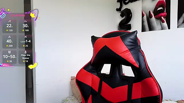 Snapshot of tammyandrade_ chatting on December 18, 2:56 pm tammyandrade online show from December 18, 2:56 pm