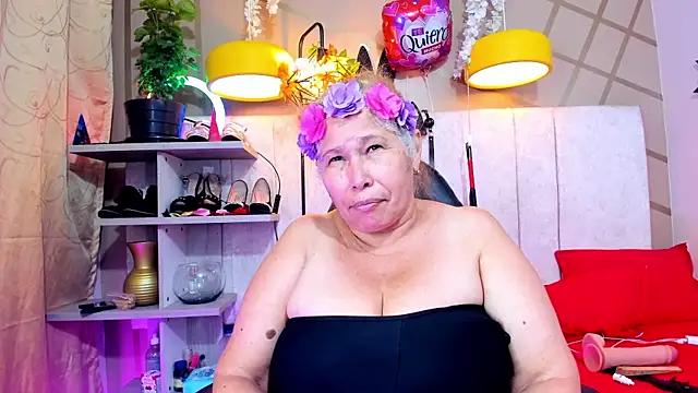 girl amada online show from February 23, 6:07 am