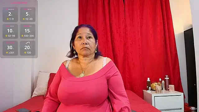 girl amada online show from March 19, 6:45 pm