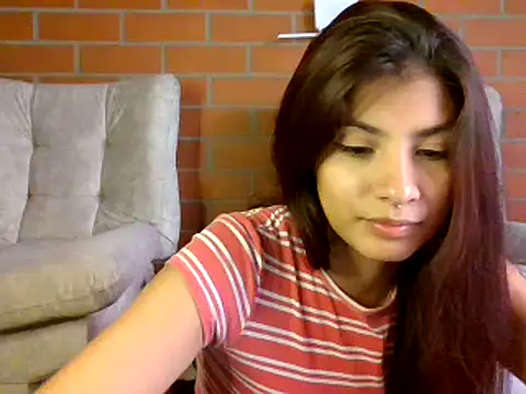 Snapshot of hanna_beili chatting on December 4, 9:46 pm hanna beili online show from December 4, 9:46 pm
