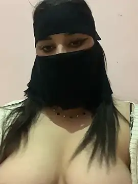 Snapshot of Miss-Soka chatting on December 13, 11:06 pm Miss-Soka online show from December 13, 11:06 pm