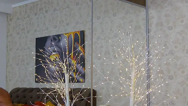 Snapshot of DustinKeent chatting on February 6, 1:05 am DustinKeent online show from February 6, 1:05 am