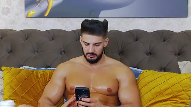 Snapshot of DustinKeent chatting on February 17, 1:25 am DustinKeent online show from February 17, 1:25 am