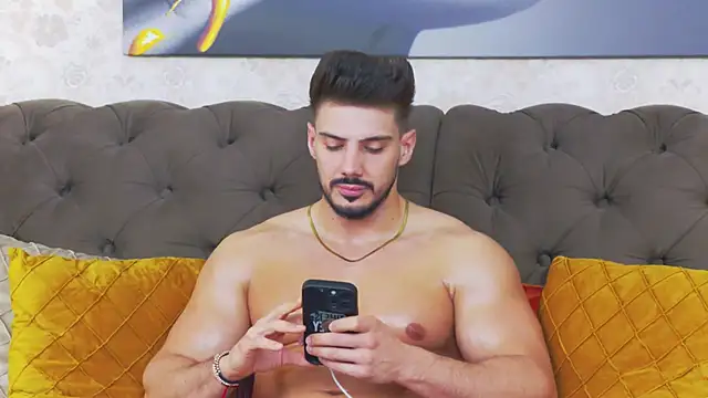 DustinKeent online show from March 4, 9:04 am