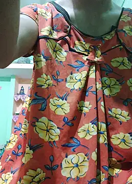 Snapshot of iaparna chatting on December 22, 1:00 pm iaparna online show from December 22, 1:00 pm