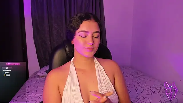 Snapshot of Adhara-zanne chatting on January 14, 3:11 am Adhara-zanne online show from January 14, 3:11 am