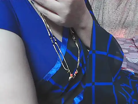 Snapshot of sunitha-3 chatting on November 14, 3:05 am sunitha-3 online show from November 14, 3:05 am