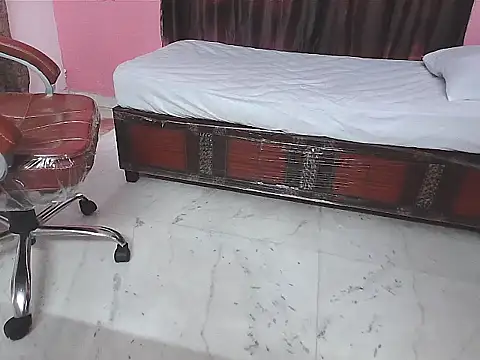 Snapshot of sunitha-3 chatting on November 24, 6:02 am sunitha-3 online show from November 24, 6:02 am