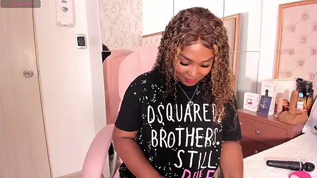 Isla Scott online show from March 9, 11:25 am