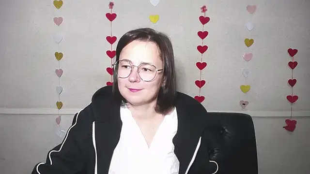 Snapshot of MarieSho chatting on December 16, 1:22 pm MarieSho online show from December 16, 1:22 pm