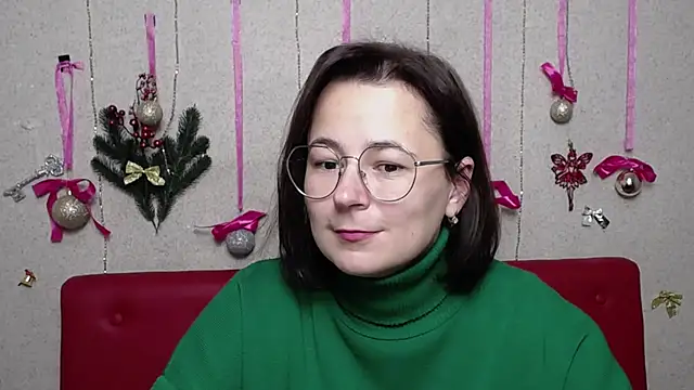Snapshot of MarieSho chatting on December 18, 1:23 pm MarieSho online show from December 18, 1:23 pm