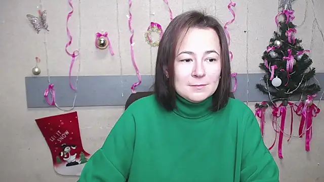 Snapshot of MarieSho chatting on December 23, 7:17 am MarieSho online show from December 23, 7:17 am