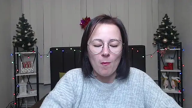 Snapshot of MarieSho chatting on January 3, 10:20 am MarieSho online show from January 3, 10:20 am