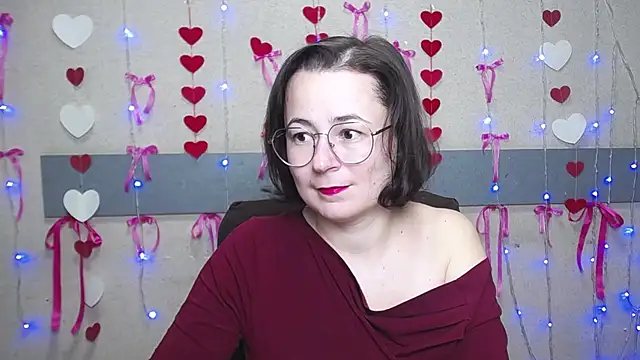Snapshot of MarieSho chatting on February 5, 12:31 am MarieSho online show from February 5, 12:31 am