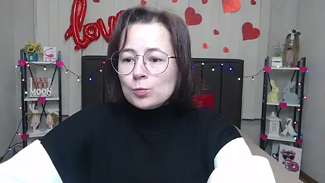 Snapshot of MarieSho chatting on February 27, 7:23 am MarieSho online show from February 27, 7:23 am