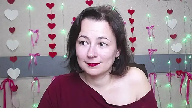 Snapshot of MarieSho chatting on March 12, 12:10 am MarieSho online show from March 12, 12:10 am