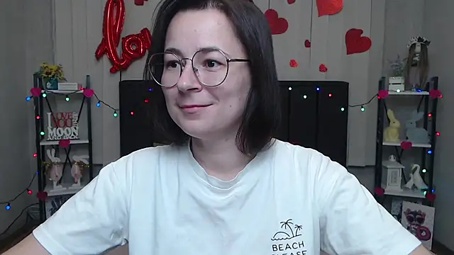 Snapshot of MarieSho chatting on March 15, 3:29 am MarieSho online show from March 15, 3:29 am