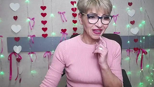 EllaBonito online show from February 2, 9:30 am