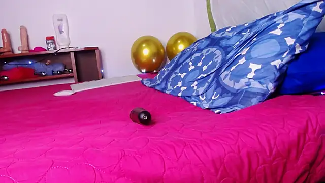 Snapshot of anyaadamss chatting on January 26, 5:13 am anyaadamss online show from January 26, 5:13 am