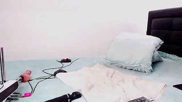 Snapshot of anyaadamss chatting on October 25, 12:56 pm anyaadamss online show from October 25, 12:56 pm