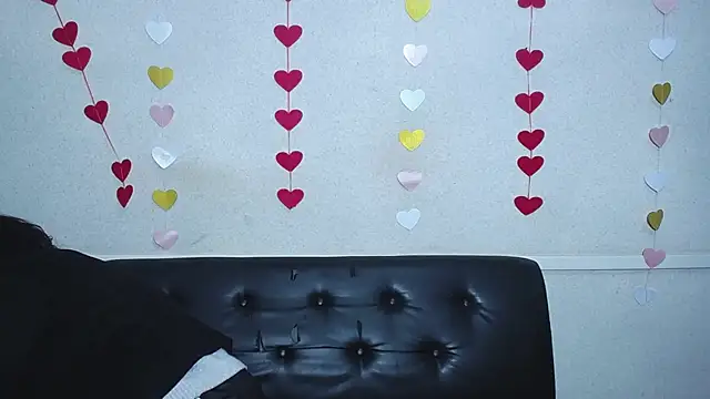 LuciaMii online show from February 1, 6:29 pm