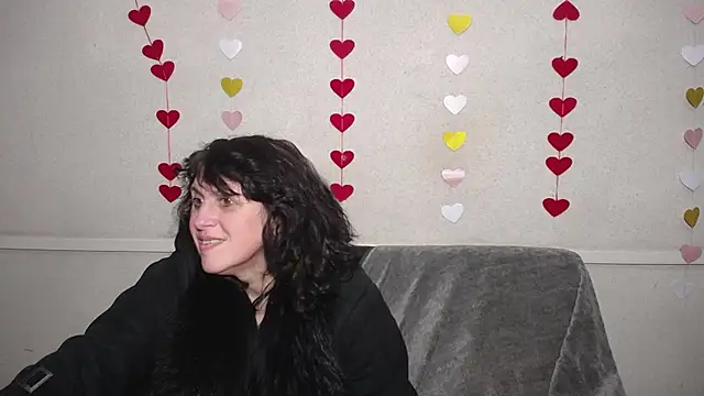 LuciaMii online show from February 15, 6:02 am