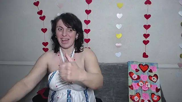 LuciaMii online show from February 15, 3:28 pm