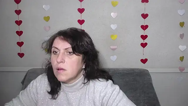 LuciaMii online show from February 23, 5:56 am