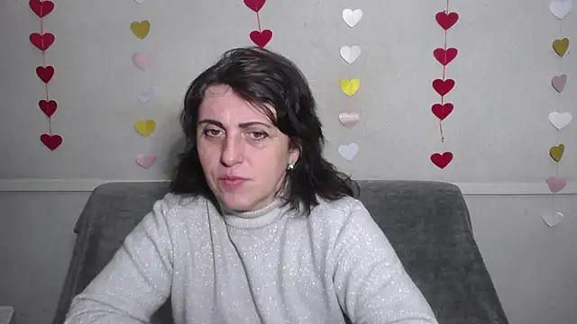 LuciaMii online show from February 24, 6:04 pm