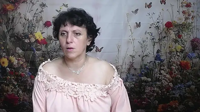 LuciaMii online show from September 19, 5:13 pm