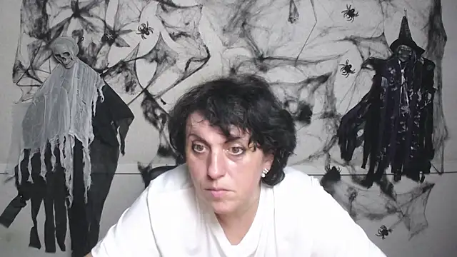 LuciaMii online show from November 13, 6:07 pm