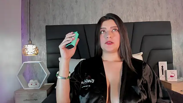 Snapshot of SARA_STONE17 chatting on January 27, 11:22 am SARA STONE17 online show from January 27, 11:22 am