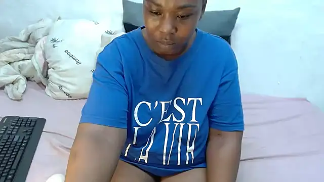 Thickchocolatex2 online show from September 14, 12:10 am