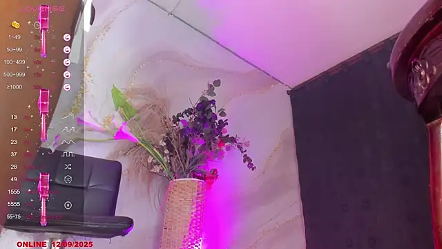 Karla-Ebony online show from September 12, 2:06 pm