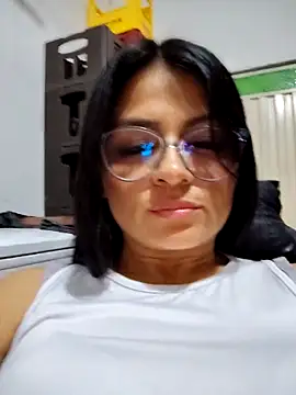 Linda Lars online show from April 16, 2:12 am