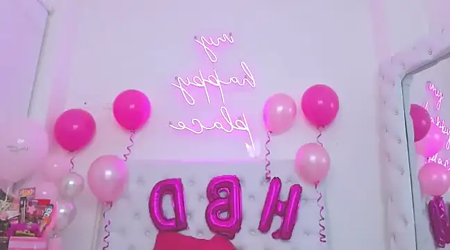 Snapshot of silvana__miller chatting on January 22, 1:20 am silvana miller online show from January 22, 1:20 am