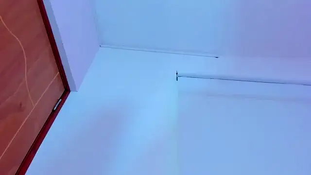 Snapshot of silvana__miller chatting on February 14, 7:33 pm silvana miller online show from February 14, 7:33 pm