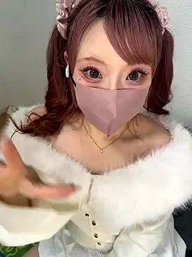 Snapshot of alice__1111 chatting on December 21, 12:23 pm alice 1111 online show from December 21, 12:23 pm