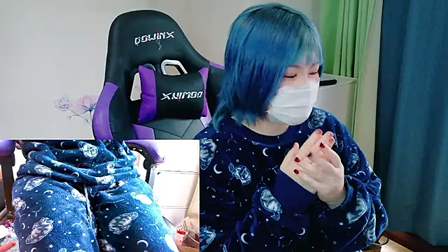 Snapshot of hazuki_8008 chatting on November 6, 2:56 am hazuki 8008 online show from November 6, 2:56 am