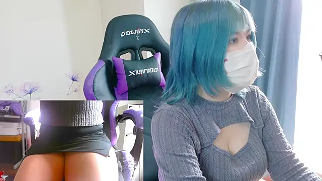 Snapshot of hazuki_8008 chatting on November 27, 2:24 am hazuki 8008 online show from November 27, 2:24 am