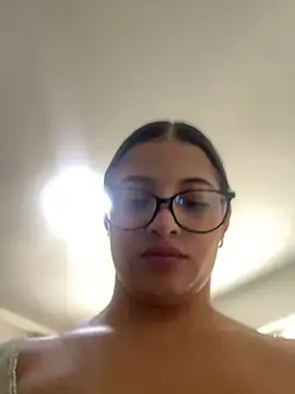 Snapshot of Arilw chatting on January 4, 7:23 pm Arilw online show from January 4, 7:23 pm