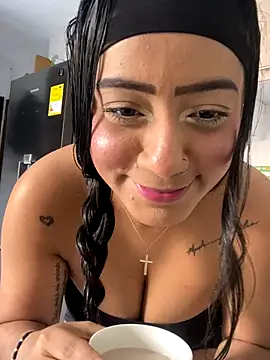 Snapshot of Gema-lexy chatting on December 14, 2:55 pm Gema-lexy online show from December 14, 2:55 pm