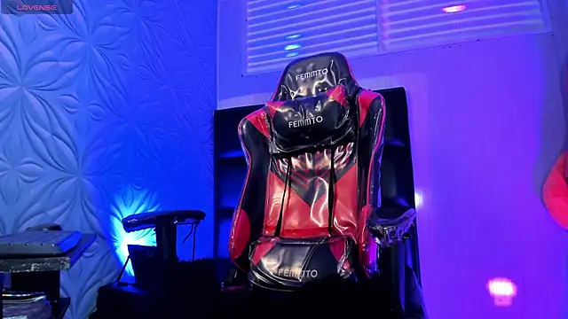 Milk max 18 online show from April 8, 10:21 pm