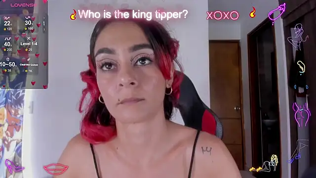 Snapshot of serafelle chatting on December 2, 8:55 pm serafelle online show from December 2, 8:55 pm