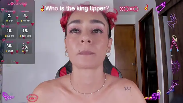 Snapshot of serafelle chatting on December 27, 1:32 am serafelle online show from December 27, 1:32 am