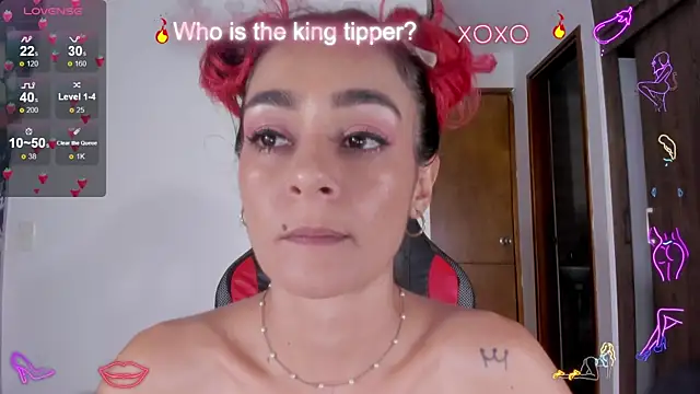 Snapshot of serafelle chatting on December 27, 5:09 am serafelle online show from December 27, 5:09 am