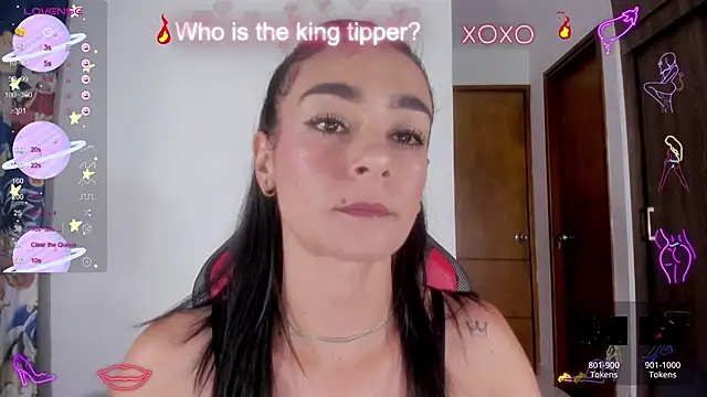 Snapshot of serafelle chatting on February 18, 12:26 am serafelle online show from February 18, 12:26 am